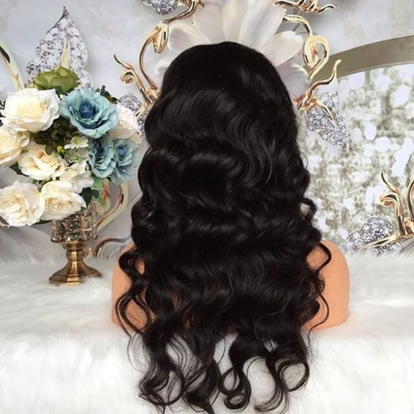 Wigs ! - Picture 3 of 8